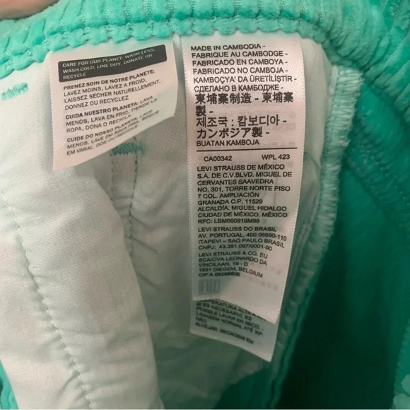 Levi’s Ribcage Straight Ankle Pants in Electric Green Corduroy Size 24 - Picture 14 of 16